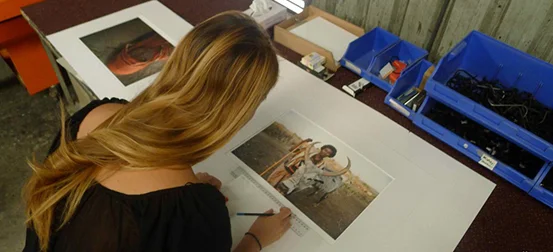 Signing-Barefoot-Edition-Prints-Banner.jpg